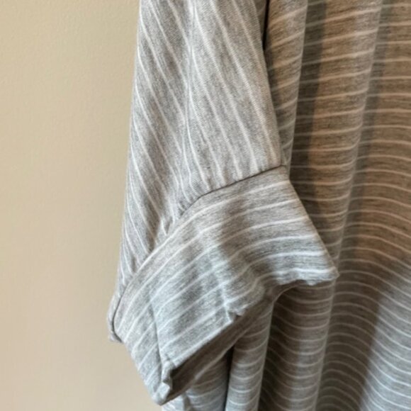Andree by Unit – loose fit grey Jersey Top – “ONE Size” - Picture 3 of 8